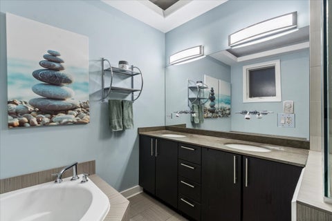 Tiny photo for 2455 W Walton Street #1, Chicago, IL 60622 (MLS # 12686930)