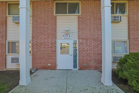 Tiny photo for 673 E Fullerton Avenue #105, Glendale Heights, IL 60139 (MLS # 12628630)
