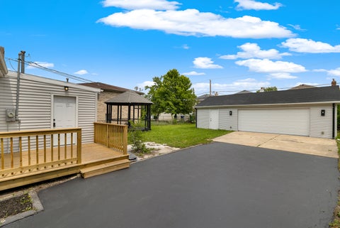 Tiny photo for 7835 Massasoit Avenue, Burbank, IL 60459 (MLS # 12700470)