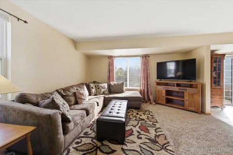 Tiny photo for 604 Roosevelt Drive, Oswego, IL 60543 (MLS # 12648517)