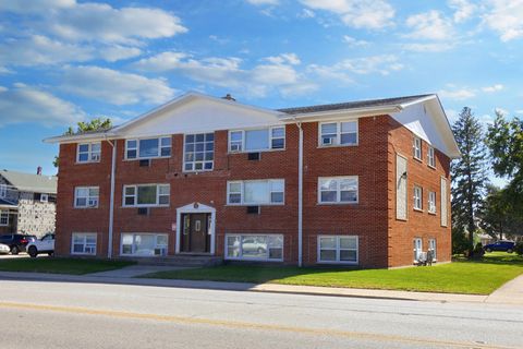7821 43rd Street Lyons IL 60534