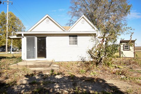 Tiny photo for 600 E Washington Street, Ashland, IL 62612 (MLS # 12511240)