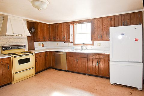 Tiny photo for 600 E Washington Street, Ashland, IL 62612 (MLS # 12511240)