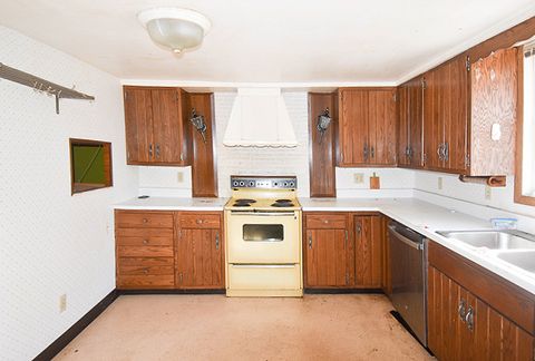 Tiny photo for 600 E Washington Street, Ashland, IL 62612 (MLS # 12511240)