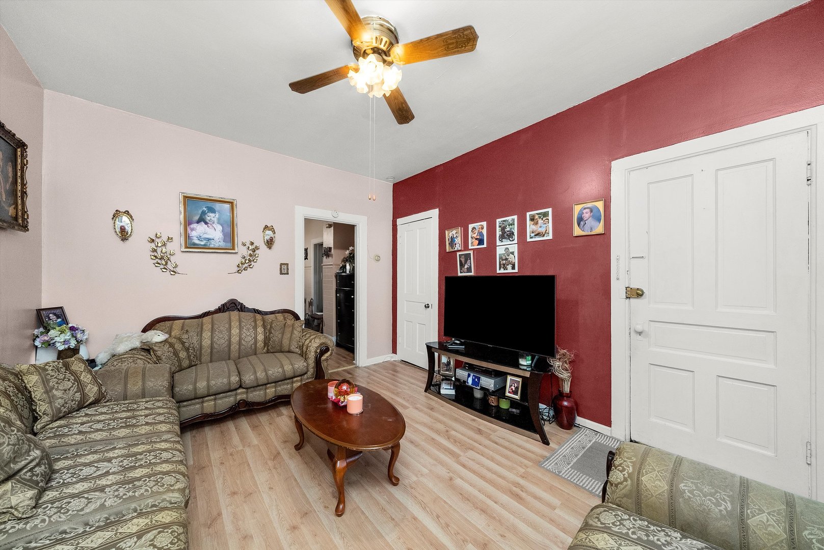 2662 N Ashland Avenue