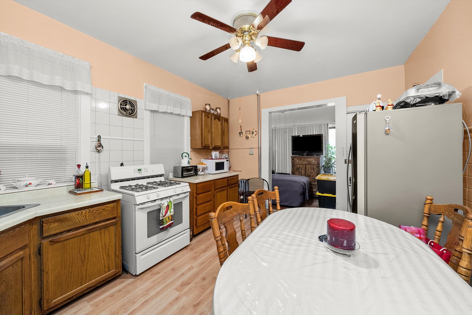 2662 N Ashland Avenue