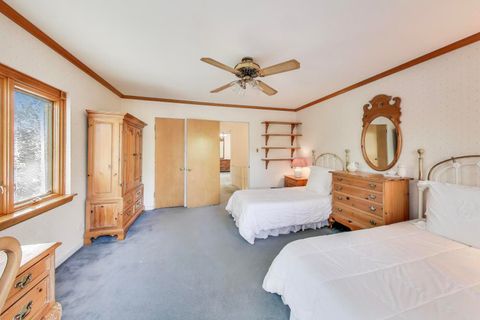 Tiny photo for 6101 N Knox Avenue, Chicago, IL 60646 (MLS # 12484299)