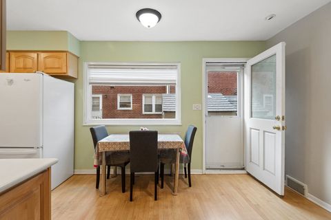 Tiny photo for 706 N Western Avenue #B, Park Ridge, IL 60068 (MLS # 12627179)