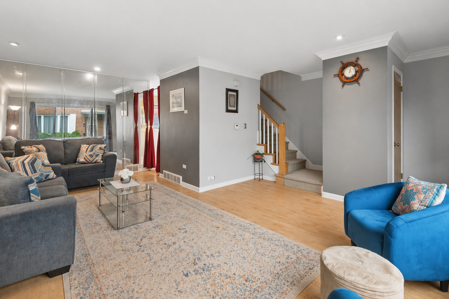 706 N Western Avenue B