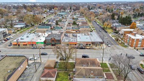 Tiny photo for 3833 Oak Park Avenue, Berwyn, IL 60402 (MLS # 12560867)