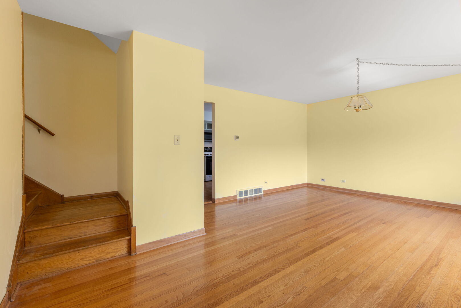 118 S Clarendon Avenue