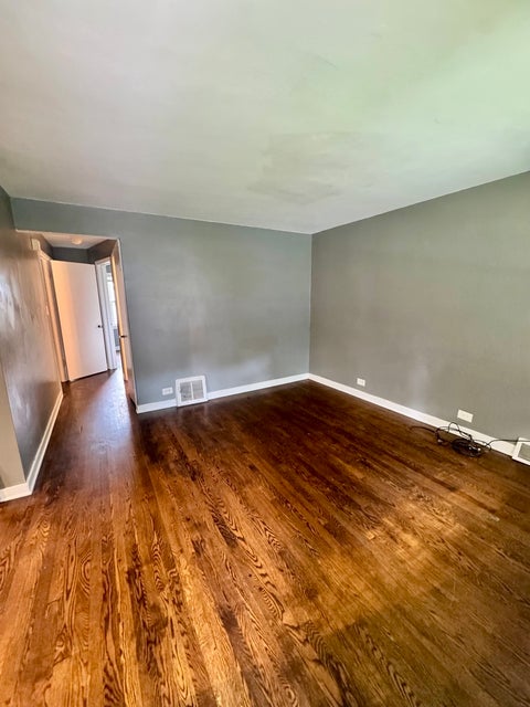 Tiny photo for 11312 S Avenue G, Chicago, IL 60617 (MLS # 12748692)