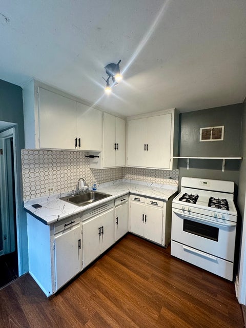 Tiny photo for 11312 S Avenue G, Chicago, IL 60617 (MLS # 12748692)