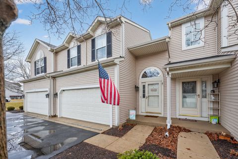 Tiny photo for 665 Kenwood Court, DeKalb, IL 60115 (MLS # 12615352)
