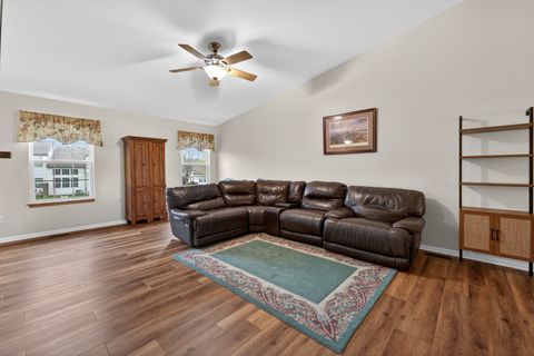 Tiny photo for 665 Kenwood Court, DeKalb, IL 60115 (MLS # 12615352)