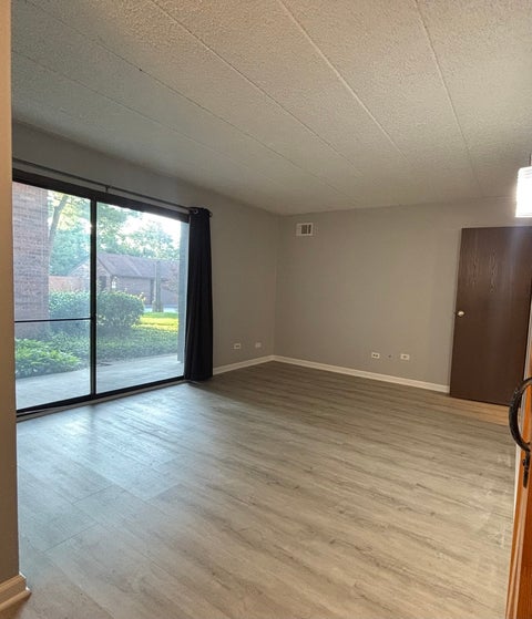 Tiny photo for 14504 Linder Court #G4, Oak Forest, IL 60452 (MLS # 12702817)