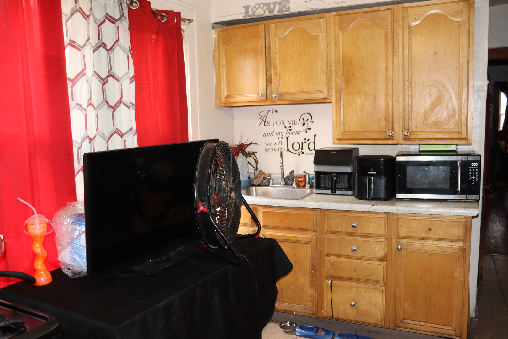 6225 S Albany Avenue