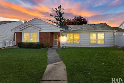 Tiny photo for 7216 Oxford Circle #230, Fox Lake, IL 60020 (MLS # 12518789)