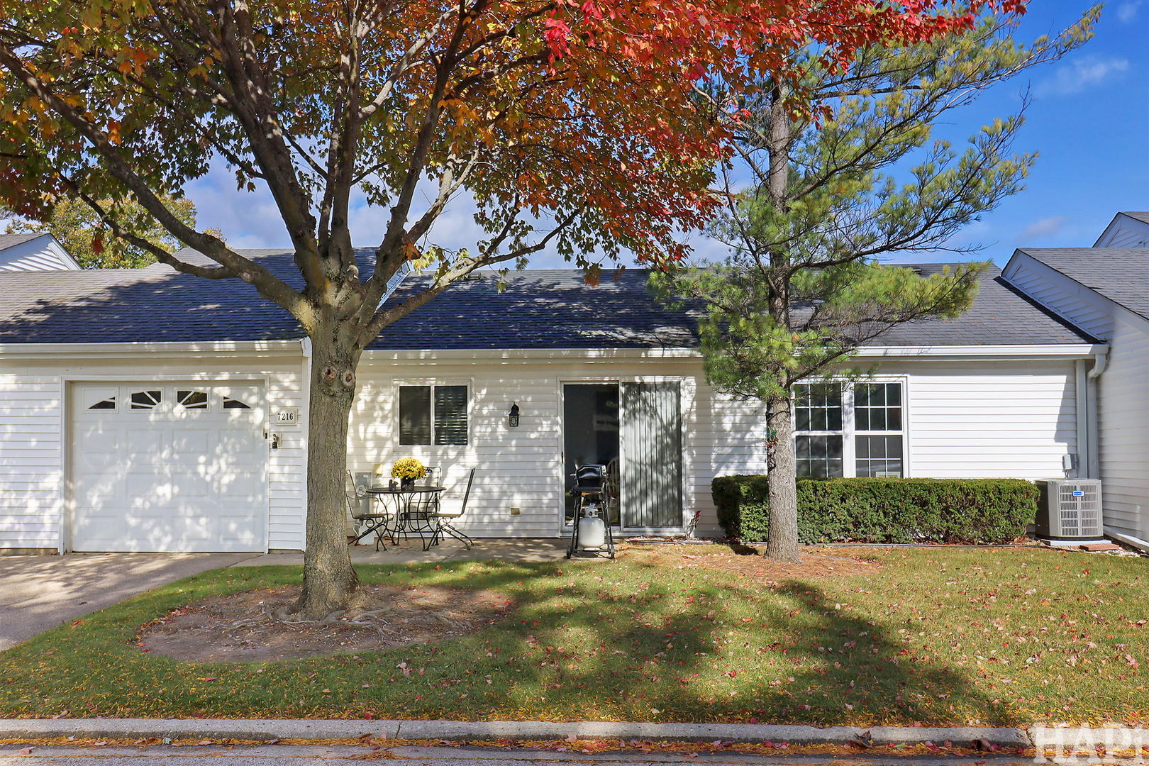 7216 Oxford Circle 230