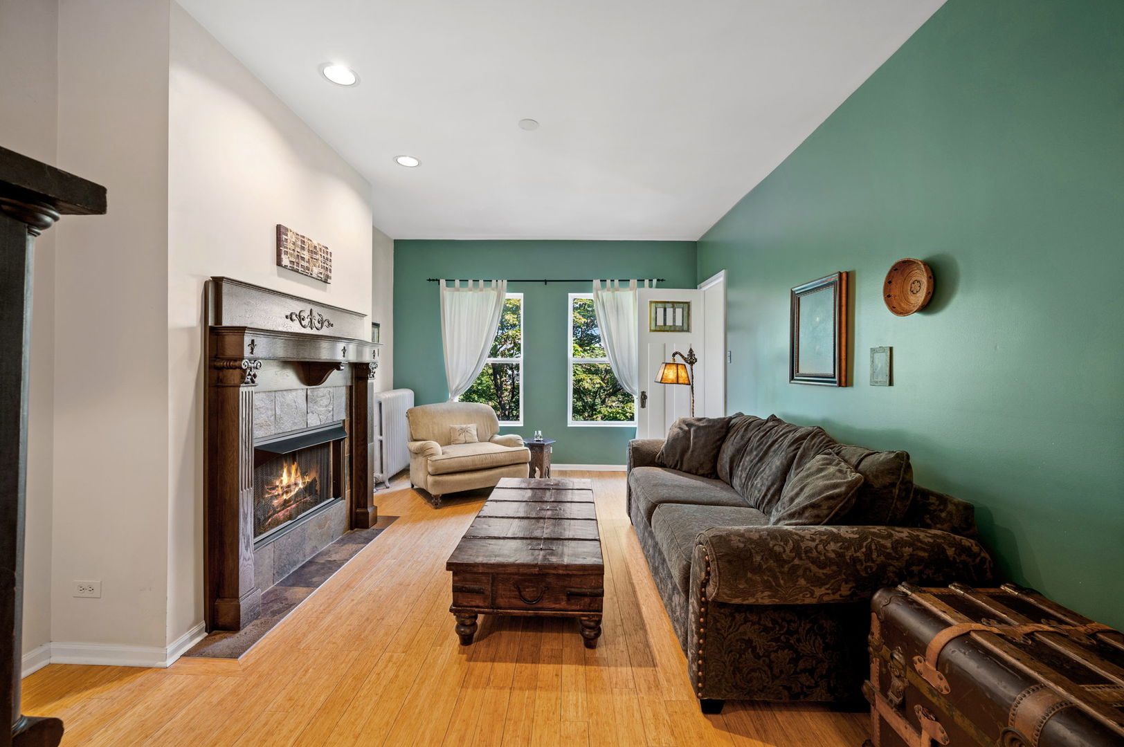 1645 W Greenleaf Avenue 3E
