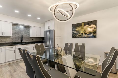 Tiny photo for 245 N Mill Road #9C, Addison, IL 60101 (MLS # 12578173)