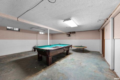 Tiny photo for 660 18TH Avenue, East Moline, IL 61244 (MLS # QC4268045)