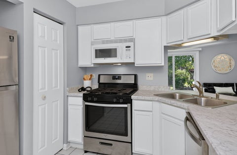 Tiny photo for 363 Pembroke Lane #1, Glen Ellyn, IL 60137 (MLS # 12767380)
