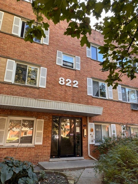 822 Seward Street 1A