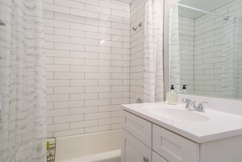 Tiny photo for 34 S Kensington Avenue #05, La Grange, IL 60525 (MLS # 12596791)