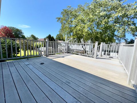Tiny photo for 157 Wildberry Court, Aurora, IL 60504 (MLS # 12464120)
