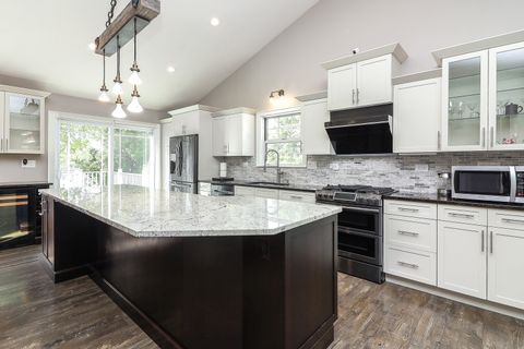 Tiny photo for 157 Wildberry Court, Aurora, IL 60504 (MLS # 12464120)