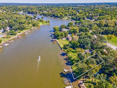 Tiny photo for 912 Johnson Street, Fox River Grove, IL 60021 (MLS # 12785580)