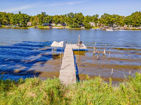 Tiny photo for 912 Johnson Street, Fox River Grove, IL 60021 (MLS # 12785580)