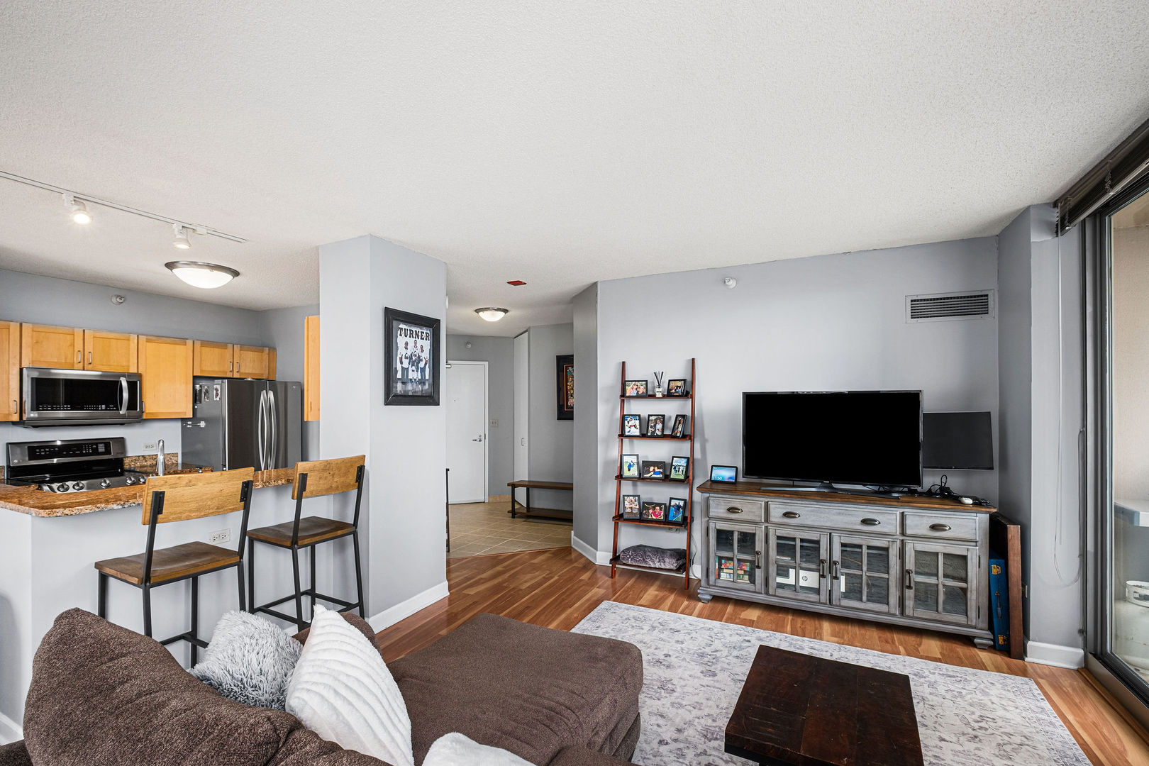 222 N Columbus Drive 3709
