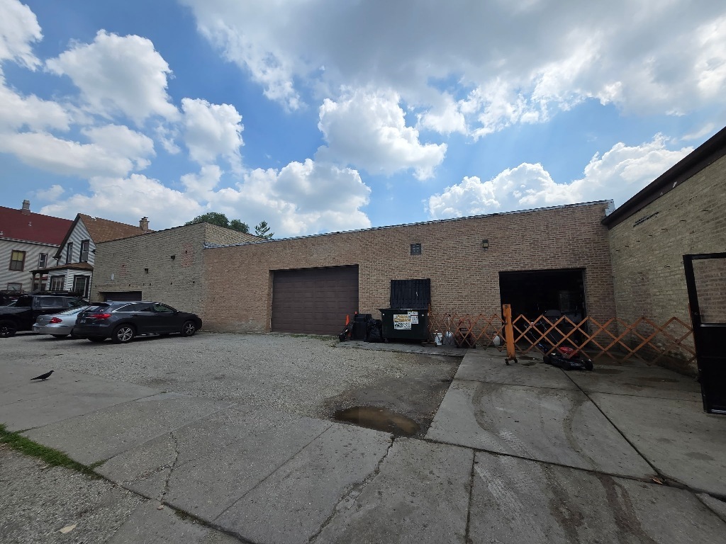 4224-4228 W Montrose Avenue