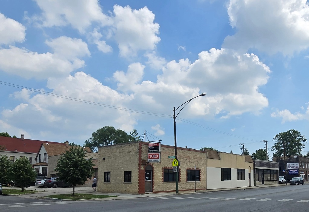 4224-4228 W Montrose Avenue