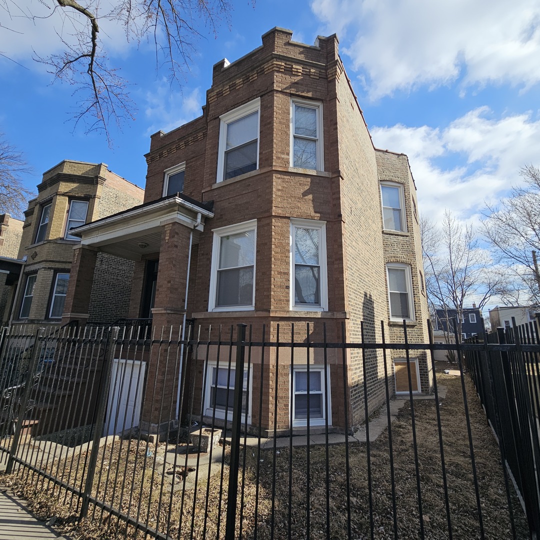 717 N Homan Avenue