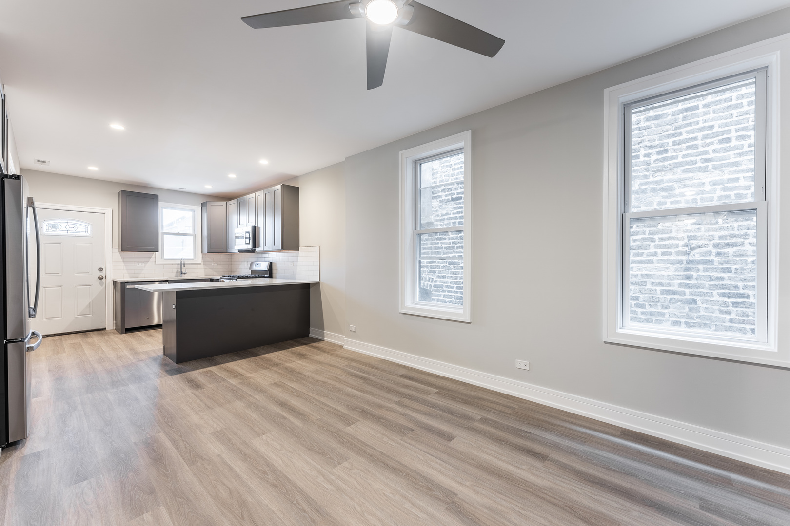 1725 N Honore Street 2R