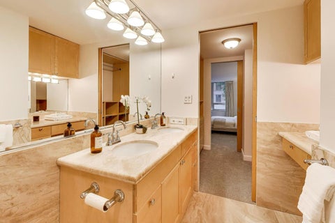 Tiny photo for 201 E Chestnut Street #3A, Chicago, IL 60611 (MLS # 12742296)