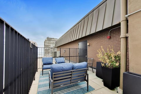 Tiny photo for 201 E Chestnut Street #3A, Chicago, IL 60611 (MLS # 12742296)