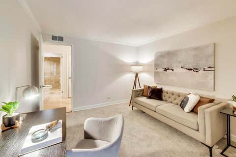 Tiny photo for 201 E Chestnut Street #3A, Chicago, IL 60611 (MLS # 12742296)