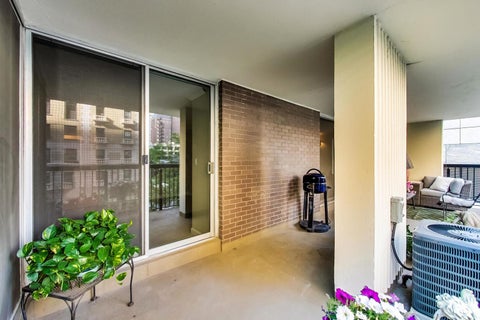 Tiny photo for 201 E Chestnut Street #3A, Chicago, IL 60611 (MLS # 12742296)