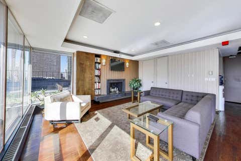 Tiny photo for 201 E Chestnut Street #3A, Chicago, IL 60611 (MLS # 12742296)