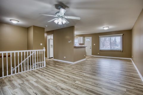 Tiny photo for 805 Stowell Avenue, Streamwood, IL 60107 (MLS # 12538031)