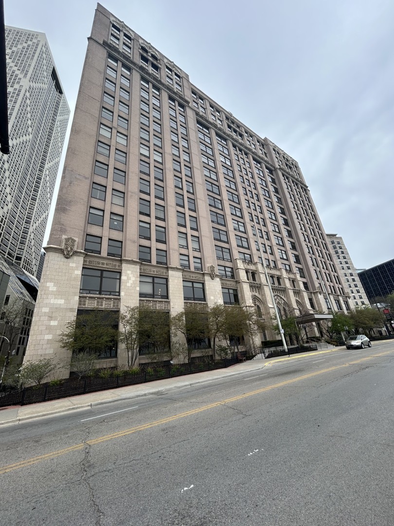 680 N Lake Shore Drive 314