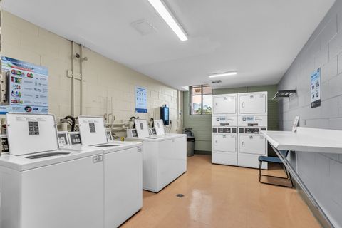 Tiny photo for 4624 N Commons Drive #405E, Chicago, IL 60656 (MLS # 12489403)