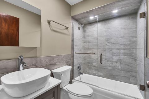 Tiny photo for 4624 N Commons Drive #405E, Chicago, IL 60656 (MLS # 12489403)