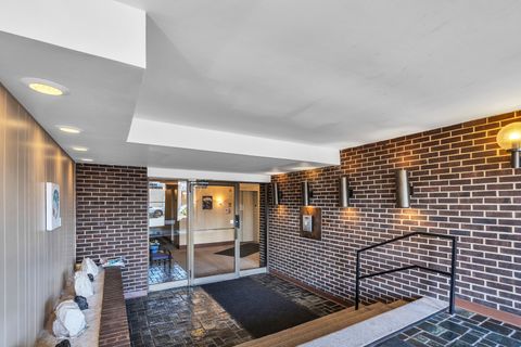 Tiny photo for 4624 N Commons Drive #405E, Chicago, IL 60656 (MLS # 12489403)