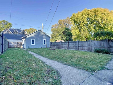 Tiny photo for 1000 22ND Street, Rock Island, IL 61201 (MLS # 12767142)