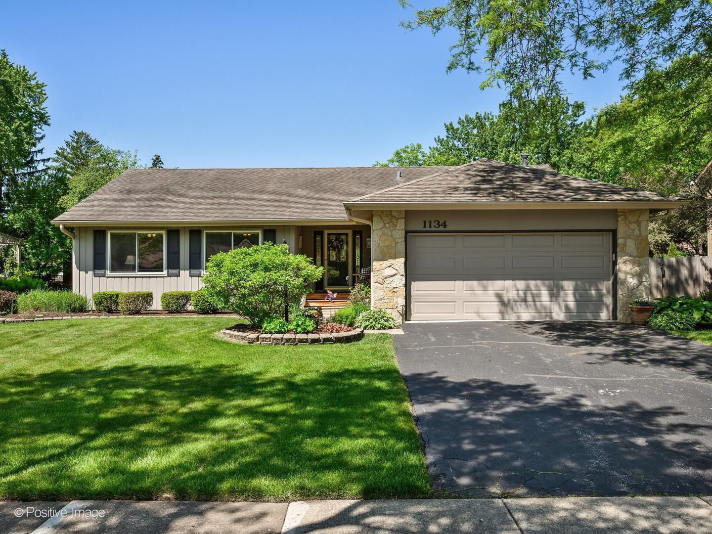 1134 N Pepper Tree Drive